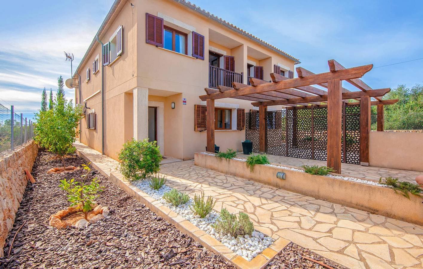 Apartment mit Meerblick, Pool, Terrasse und AC - 2,5 km zum Strand Cala Pi 1
