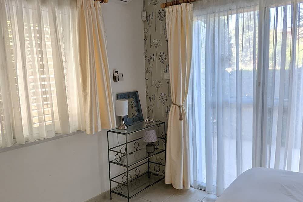 Foto 7 von 24: Best location- Harbour and promenade,  2Br/2 baths apartment with private garden