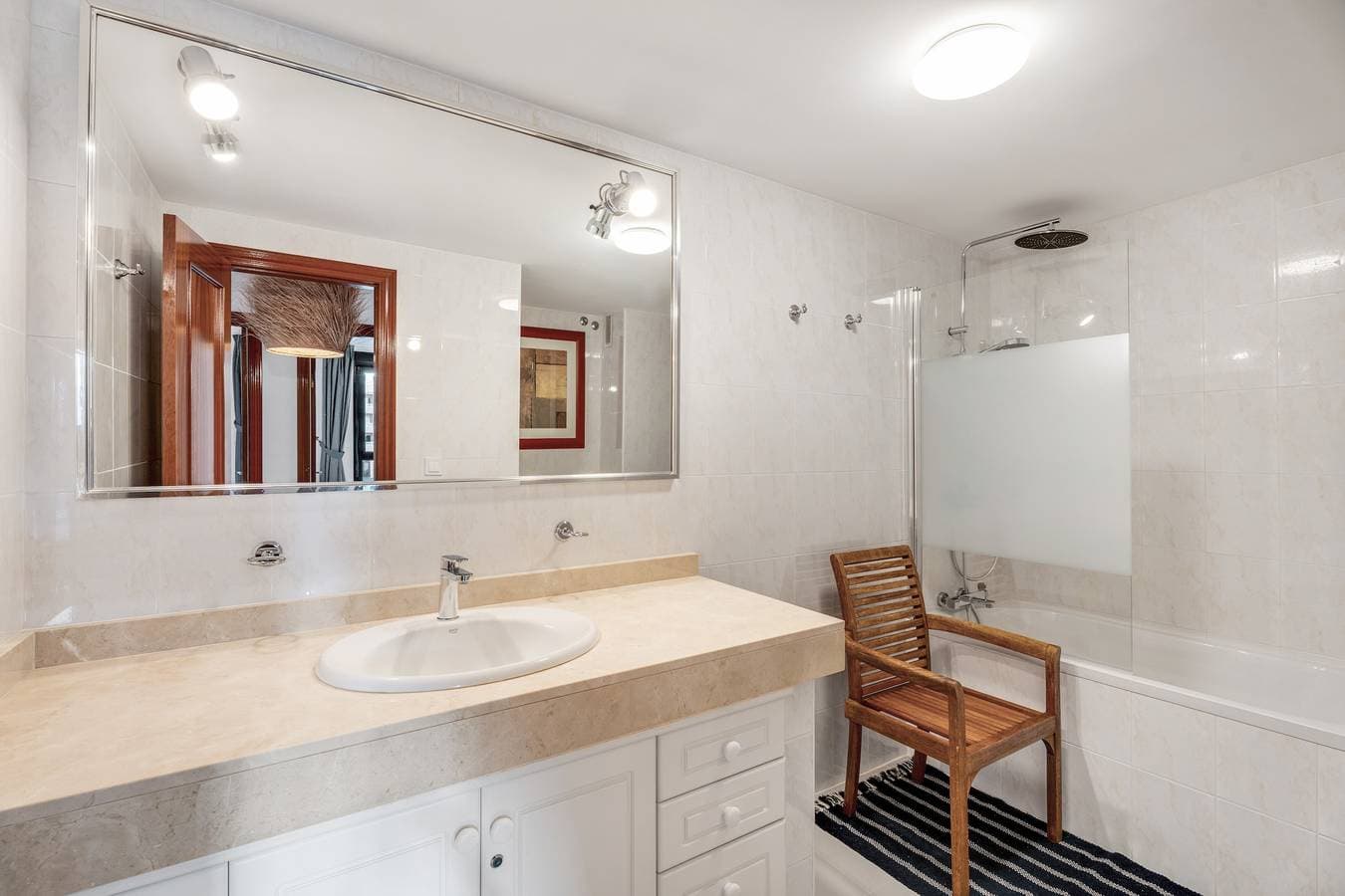 Foto 13 von 32: Ferienhaus 'Casa Papaya' mit Gemeinschaftspool, privater Terrasse und WLAN