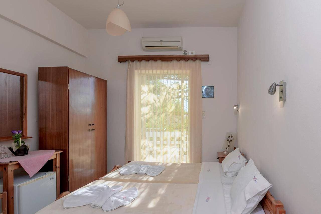 Foto 6 von 11: Double Room with Garden View
