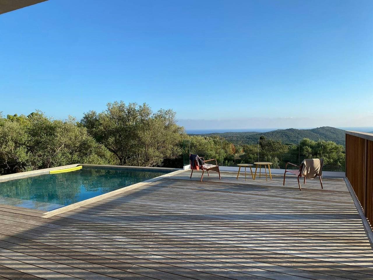 Foto 2 von 34: Moderne Villa zwischen Meer und Natur südlich von Korsika