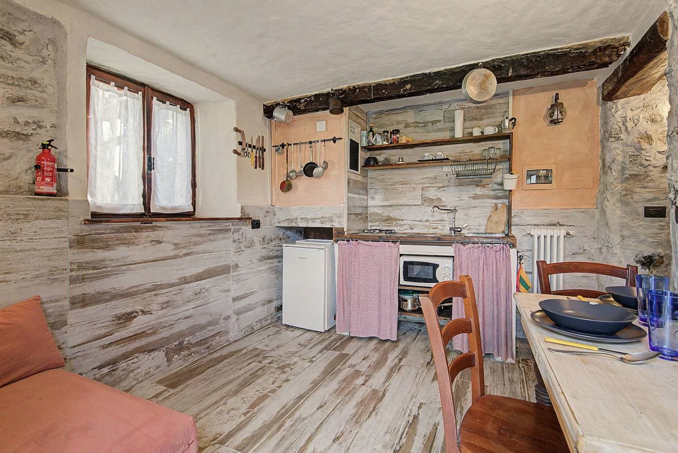 Foto 4 von 28: Apartment 'Casale La Selva Cottage Piccolo' mit Garten, Gemeinschaftspool und WLAN