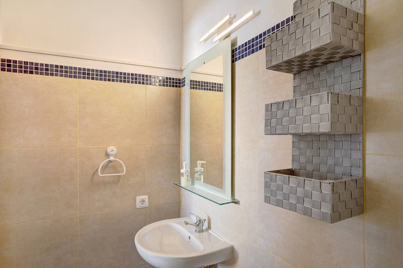 Foto 11 von 23: Ferienstudio 'Estudio 4 Costa Adeje' mit Meerblick, Gemeinschaftspool und WLAN