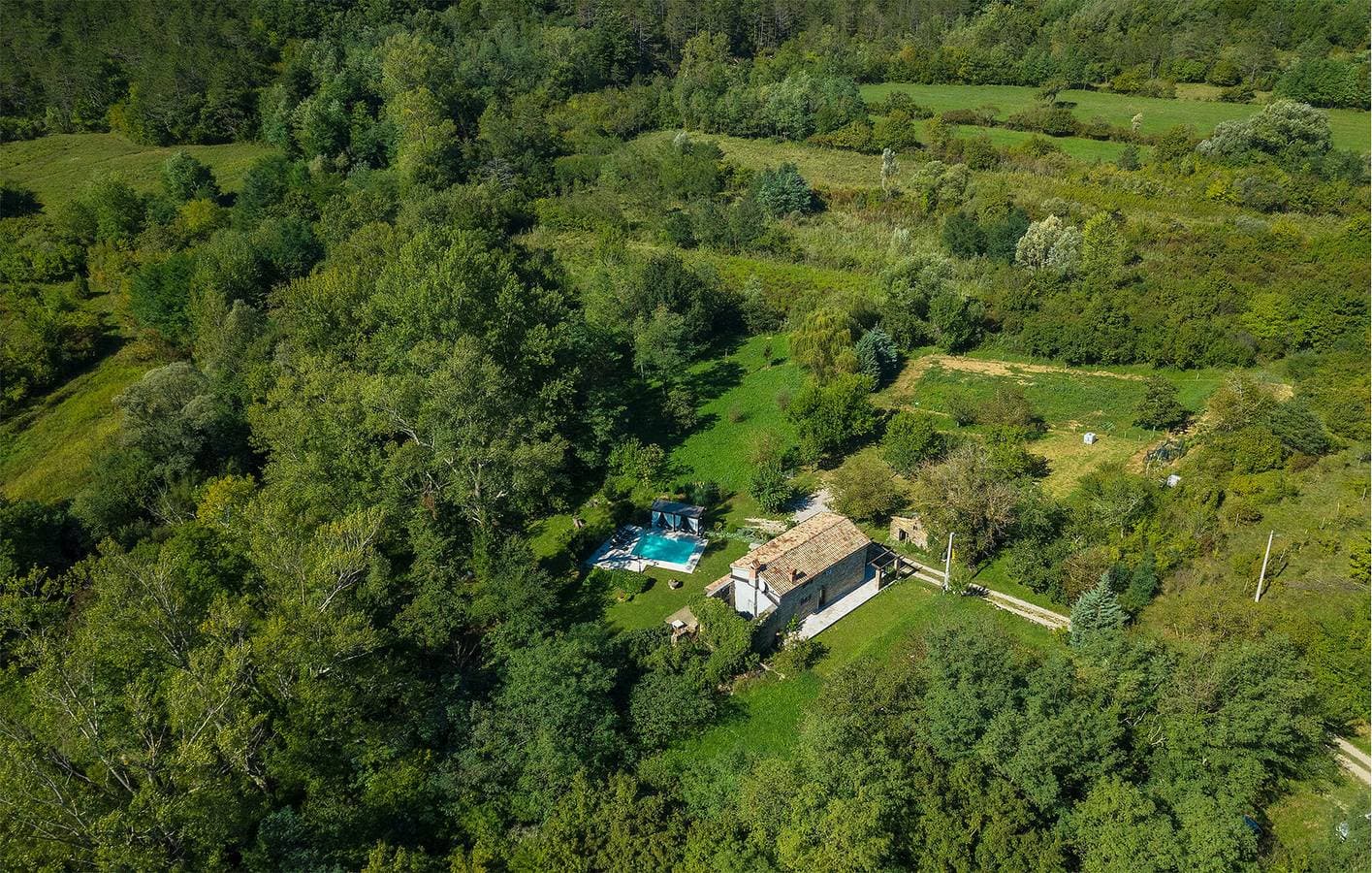 Foto 4 von 54: Geräumige 150 m² große Wohnung mit Pool, WLAN, Klimaanlage und kostenlosen Parkplätzen