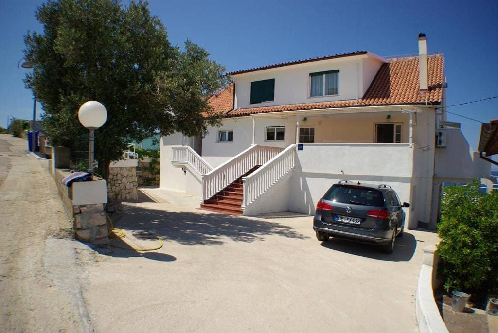 Foto 2 von 31: Ferienwohnung in Murter mit Meerblick, Klimaanlage, W-Lan (5026-4)