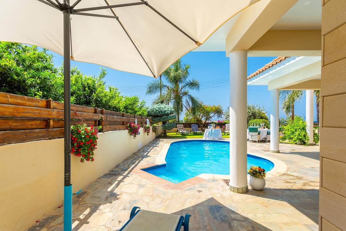 Foto 6 von 42: Villa für 8 Personen mit Meerblick