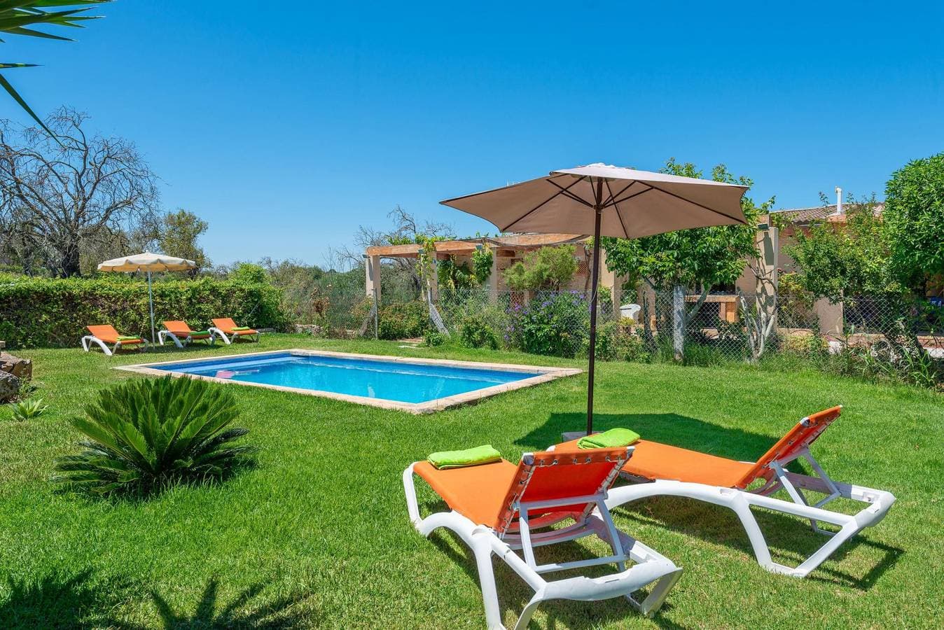 Foto 2 von 39: El Reboster (Carboneras) - Gemütliches Landhaus mit privatem Pool und schönem Garten. WiFi gratis