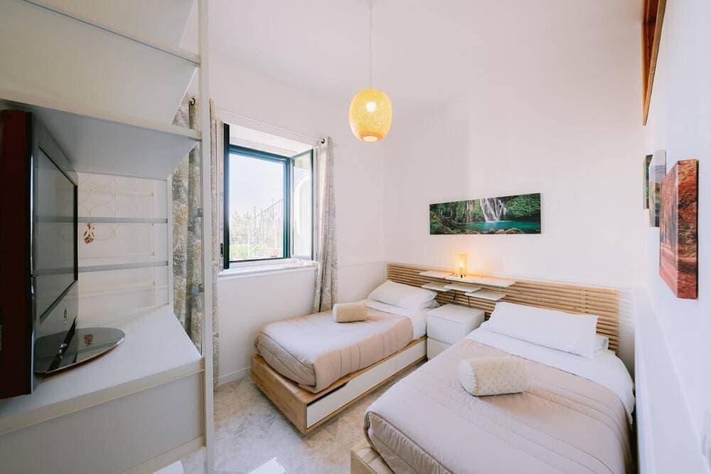Foto 4 von 29: Infinity Experience Lovely house with sea view terrace