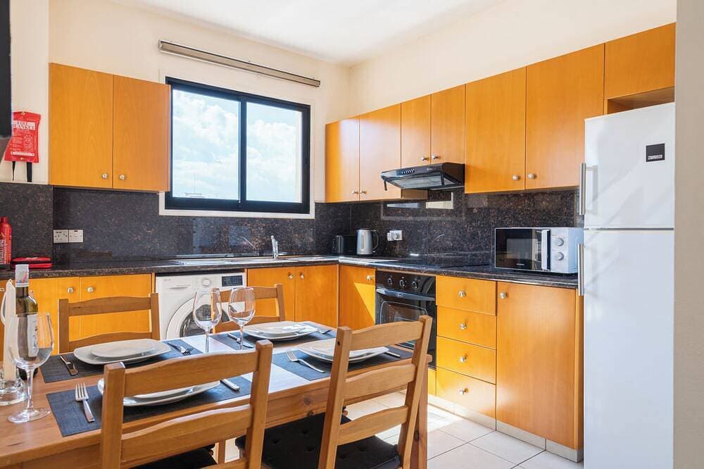 Foto 12 von 15: Geräumige, neu eingerichtete Wohnung mit zwei Schlafzimmern, 200 Meter vom Strand entfernt.<br>