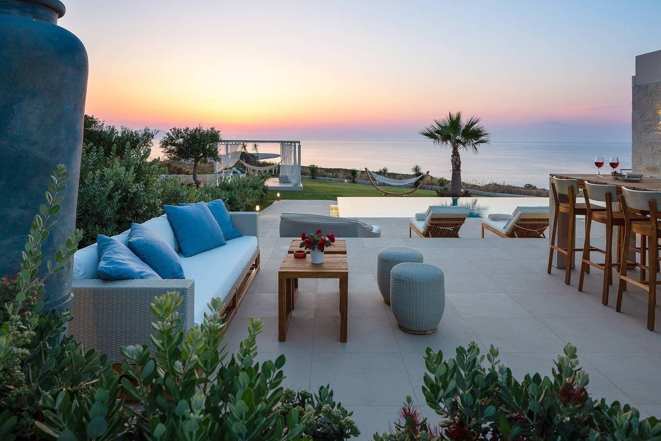 Foto 8 von 78: Villa für 10 Personen mit Garten