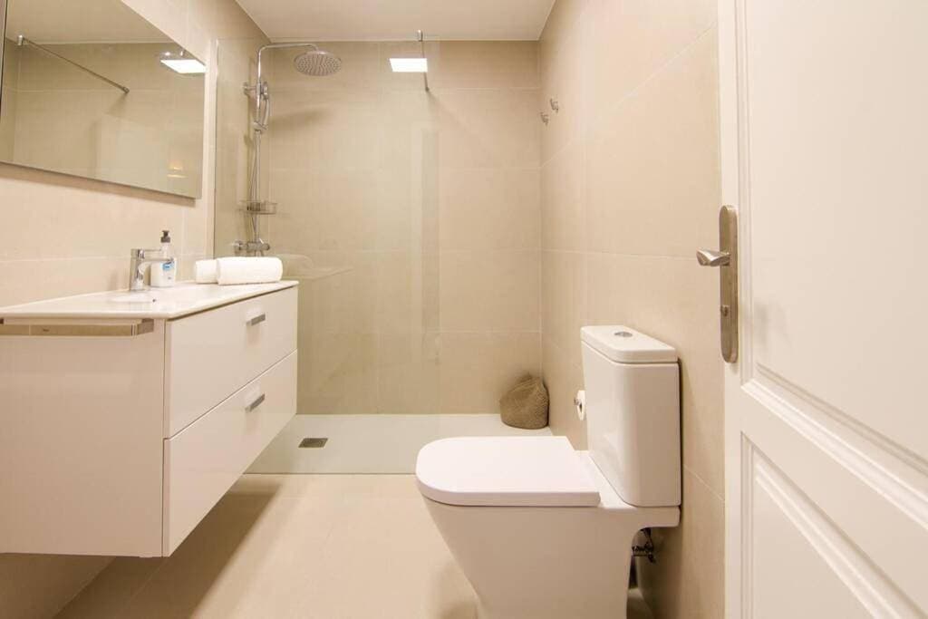 Foto 4 von 18: Two-Bedroom Apartment