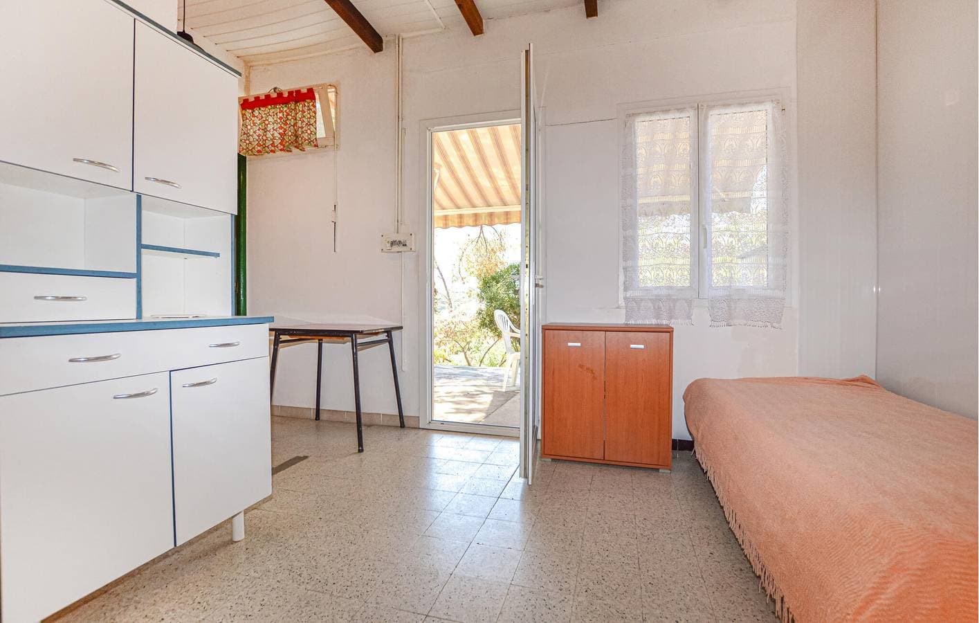 Foto 13 von 19: Gemütliche Ferienwohnung in der Nähe des Strandes, von Restaurants und des Stadtzentrums – Tiuccia