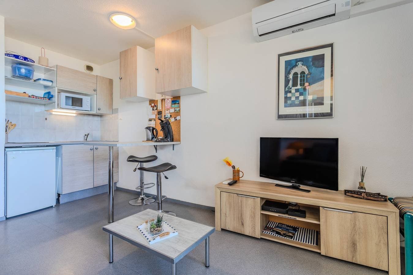 Foto 9 von 23: Einzimmerapartment 'Vue Mer' mit Meerblick, WLAN und Klimaanlage
