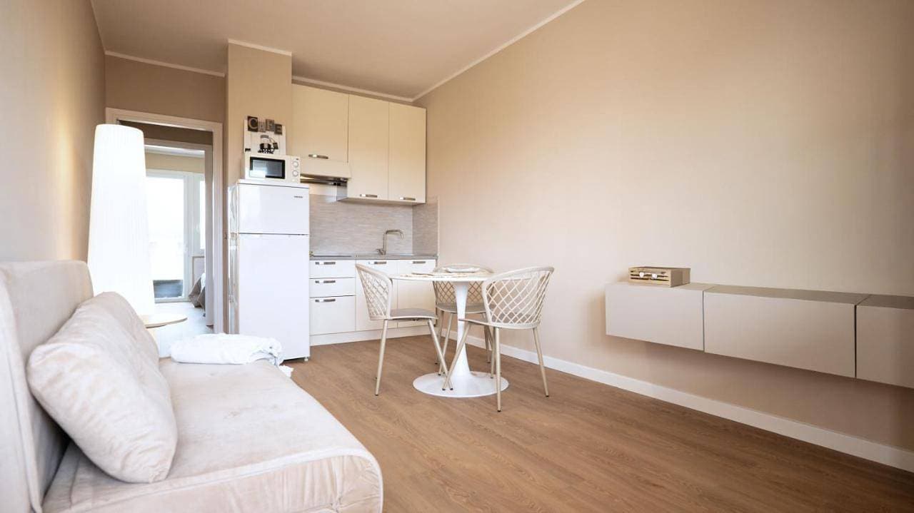 Foto 13 von 15: One-Bedroom Apartment with Balcony
