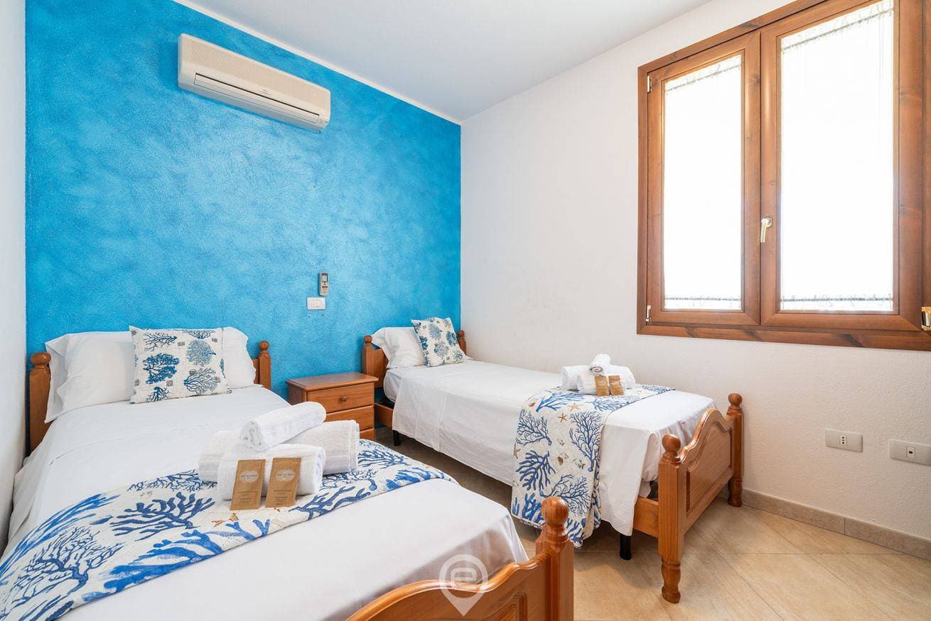 Foto 13 von 28: Ferienhaus für 4 Personen mit Balkon/Terrasse