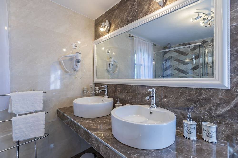 Foto 11 von 30: Wunderschöne Villa mit Schwimmbad, Grill, kostenloses WLAN, Waschmaschine
