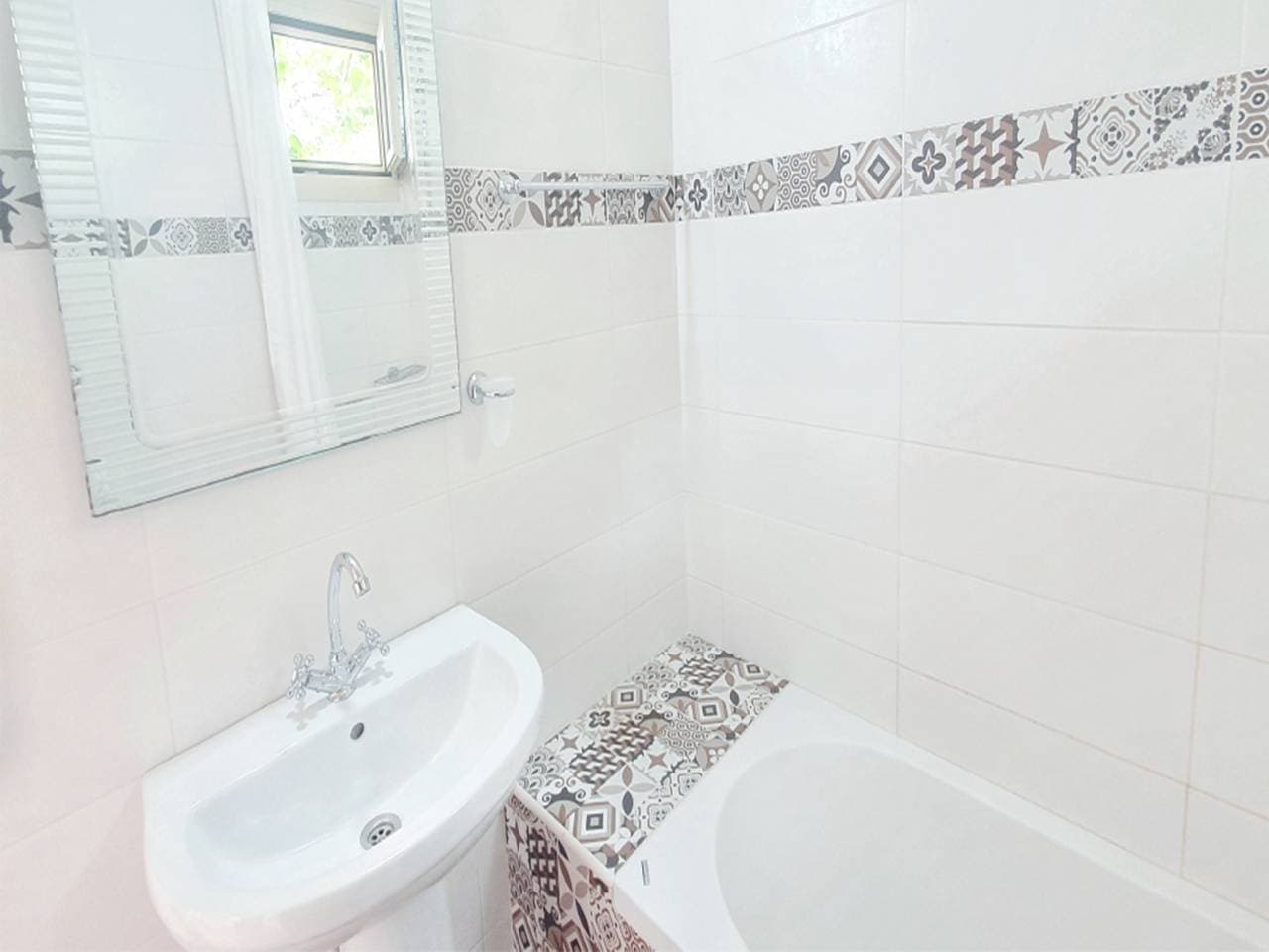 Foto 7 von 12: Standard-Großraumwohnung in der blauen Ägäis mit Gemeinschaftspool, Küche und Klimaanlage