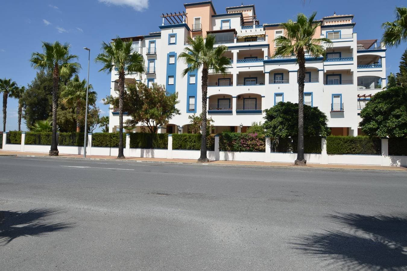 Foto 3 von 22: La Marina 3,  8