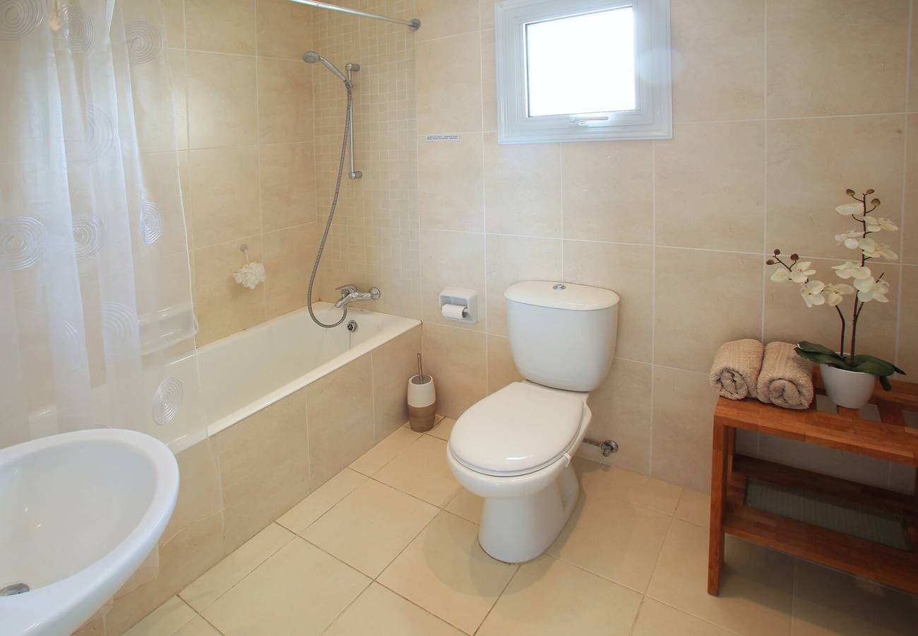 Foto 11 von 15: Villa für 4 Personen mit Pool