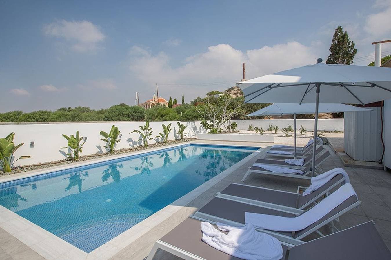 Foto 2 von 26: Villa Nepou - Beautiful 4 Bedroom Villa - Located in Ayia Napa Villa With Private Pool