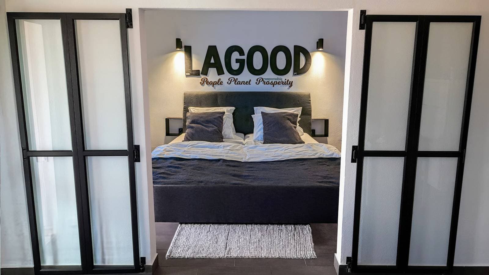 Foto 13 von 27: Lagood, moderne Traumwohnung, Blick auf die Bucht von Lagos,