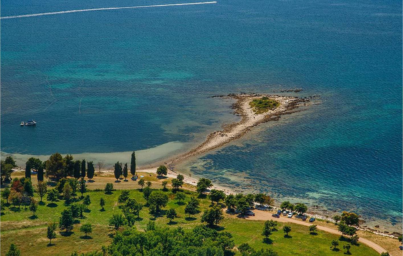 Foto 3 von 18: Reizende Unterkunft, 1,5 km vom Strand entfernt: klimatisiertes Apartment mit saisonalem Pool und Terrasse