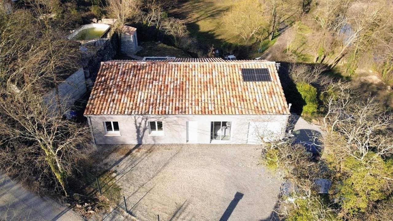 Foto 9 von 22: Three-Bedroom House