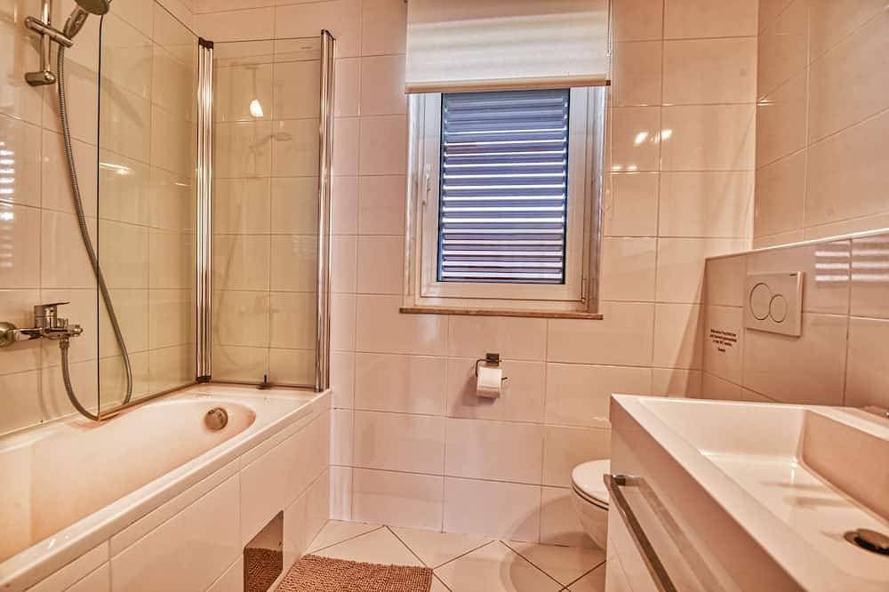 Foto 9 von 30: Moderne Villas mit Swimmingpool und tollen Meerblick,  nahe am Meer