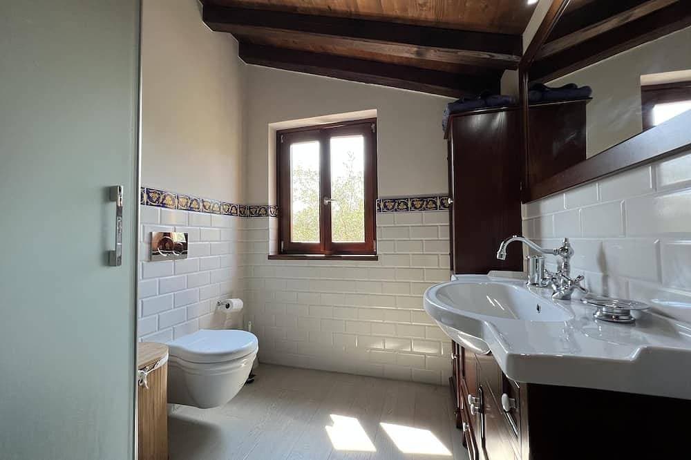 Foto 9 von 30: Villa Tellaro 8 pax, Waterfront holiday house with Pool, Wifi, BBQ, and Sea View