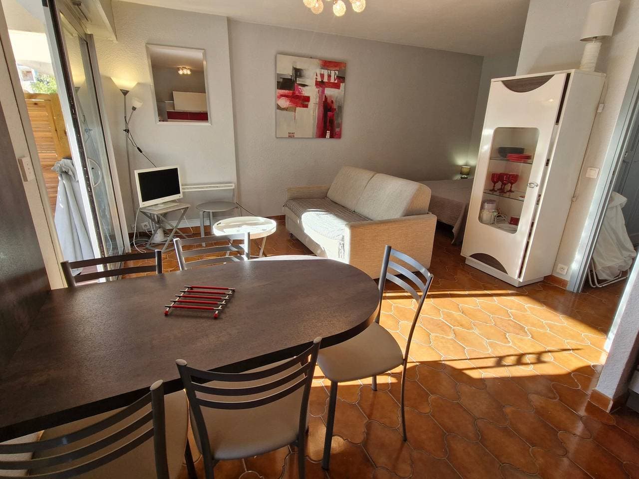 Foto 13 von 21: Studio mit Klimaanlage und Parkplatz, nahe Zentrum Sainte-Maxime