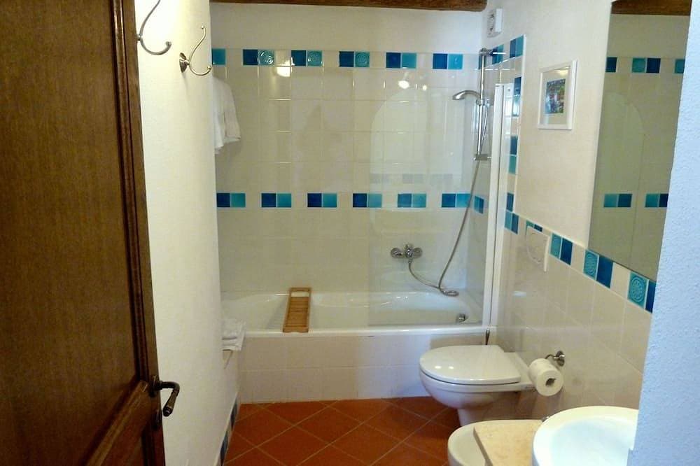 Foto 4 von 27: Charming house with beautiful garden, close to the beach. Free WiFi!