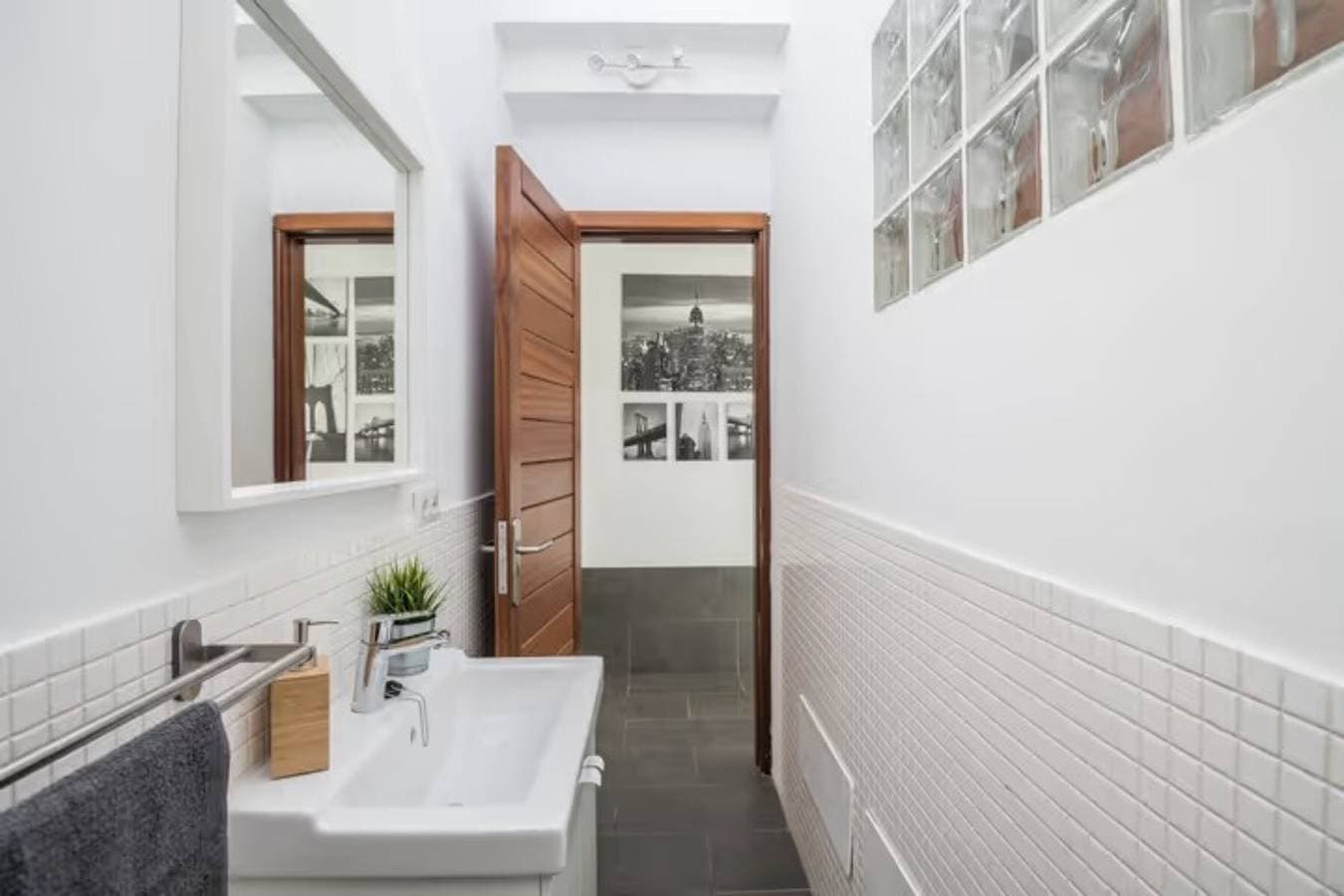 Foto 4 von 8: Moderne Casa Amanecer 4 mit WLAN, Pool und Terrasse; Parkplätze verfügbar
