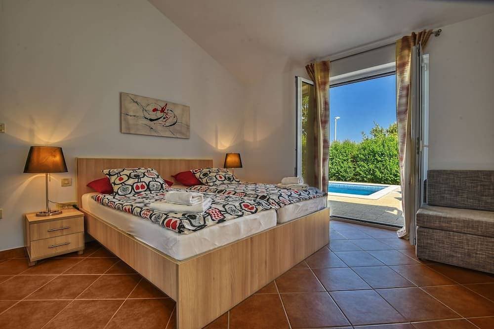 Foto 2 von 30: Moderne Villas mit Swimmingpool und tollen Meerblick,  nahe am Meer