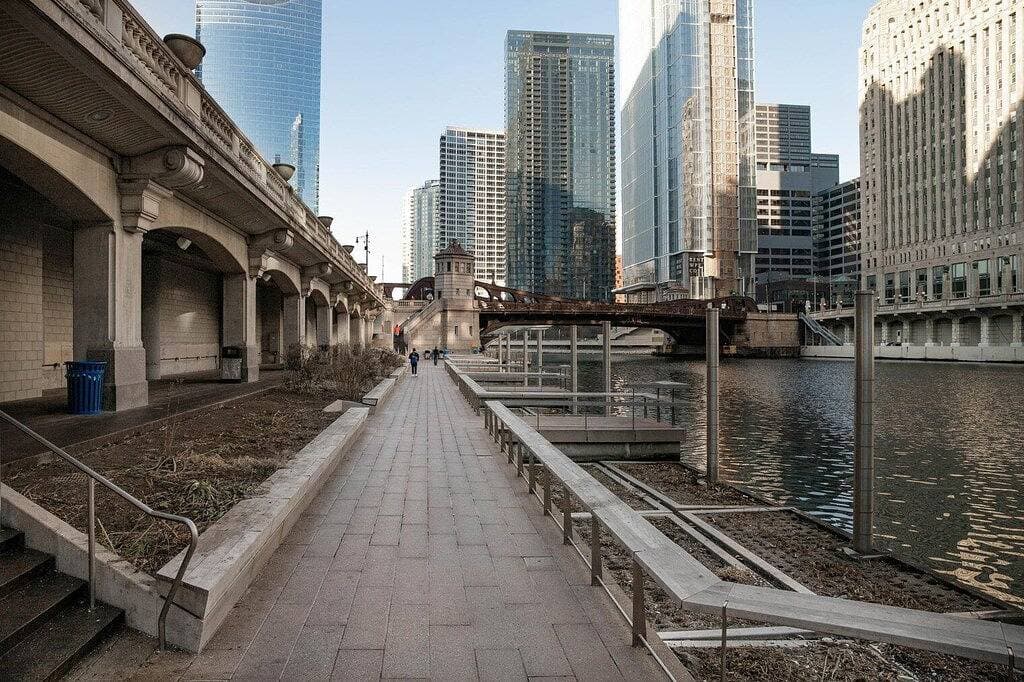 Foto 12 von 32: Modern River North 1Br w/ Gym, Pool & Roof, nr Riverwalk, by Blueground