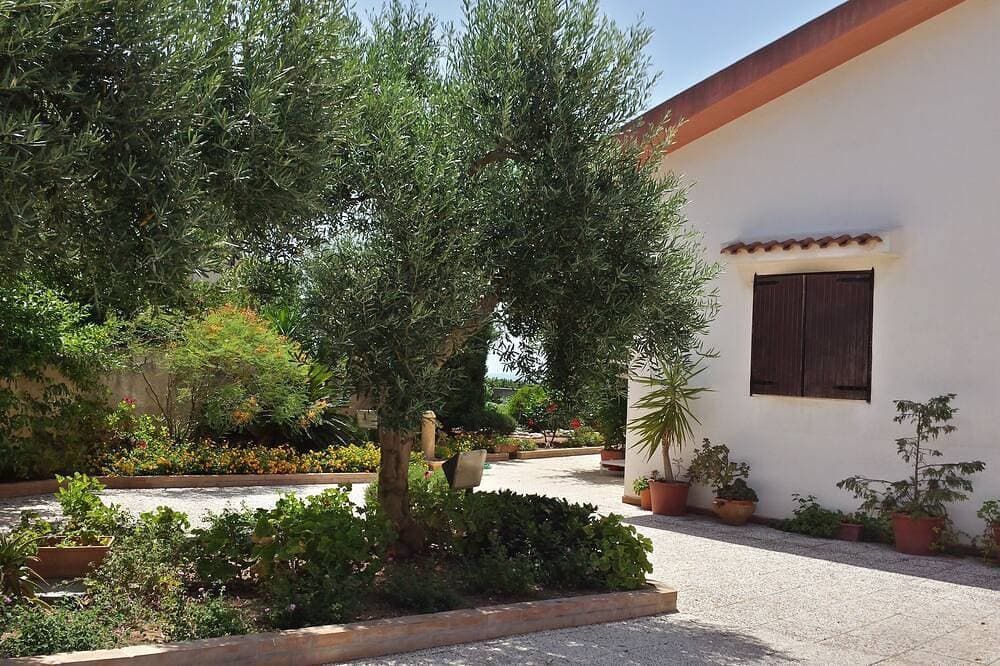 Foto 12 von 30: Villa Venise: Villa/Gartenapartment mit Meerblick in Capo San Marco, Sciacca