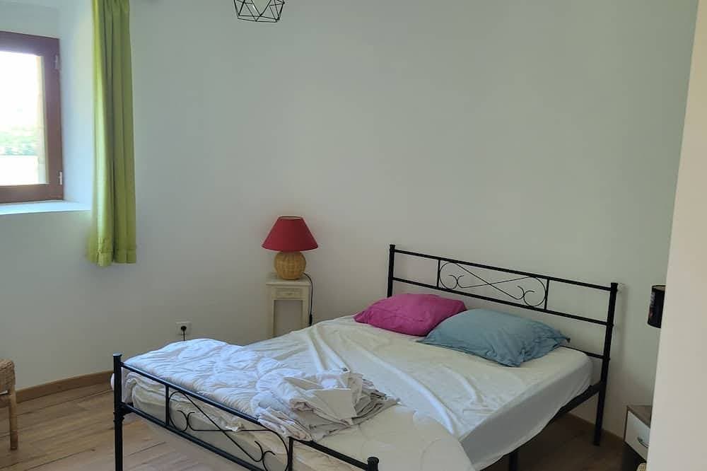 Foto 2 von 8: 4-person gîte in 17th-century bastide, swimming pool, large garden, patio