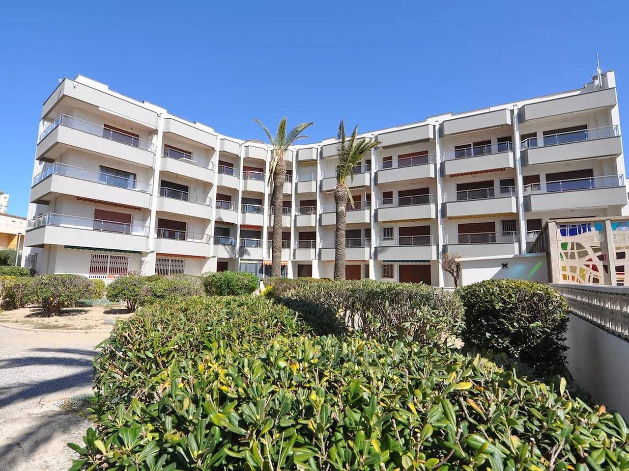 Foto 2 von 24: Meerblick-Apartment mit Terrasse und privatem Parkplatz in Roses