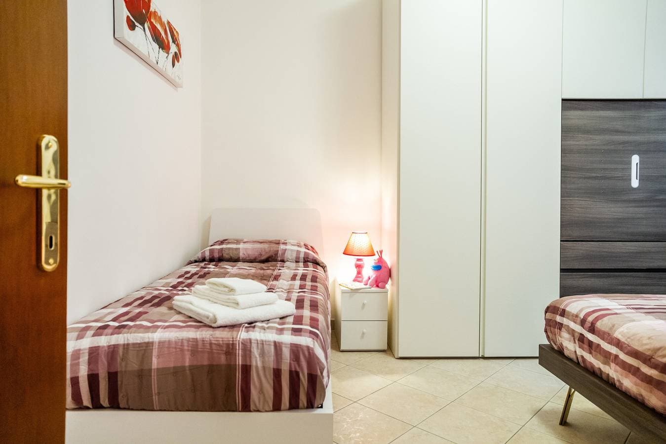Foto 4 von 26: Ferienwohnung 'Onda D'Argento' mit privater Terrasse und Klimaanlage