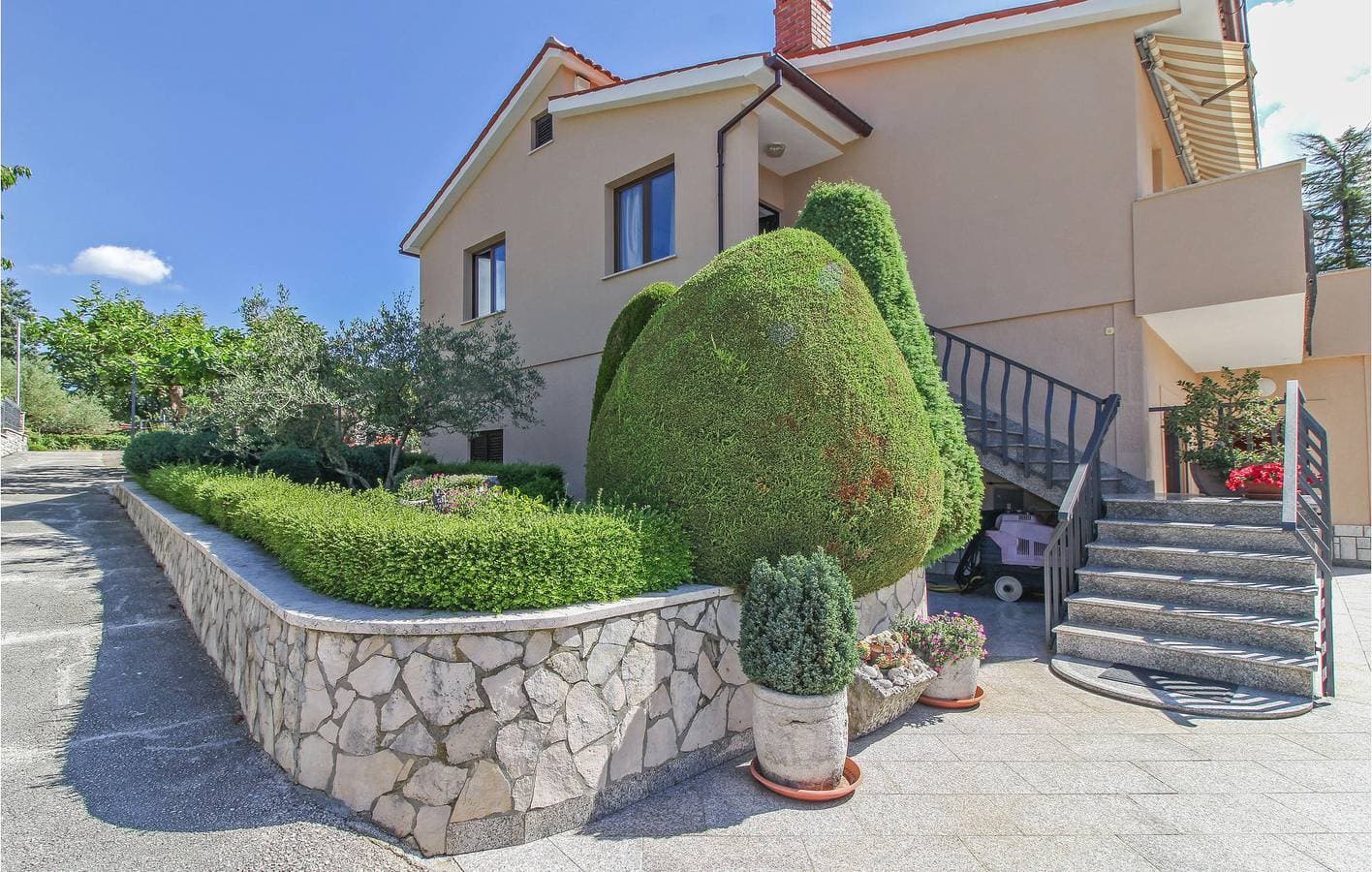 Foto 2 von 21: Charmante Ferienwohnung mit Terrasse, WLAN und Parkplatz in der Nähe von Gračišće