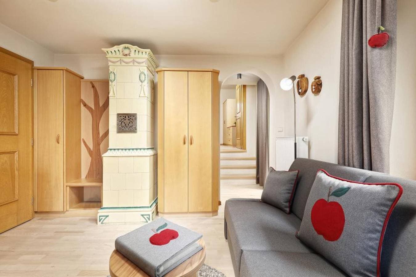 Foto 4 von 11: Ferienwohnung 'Stöckerhof Apfel' mit Bergblick, Gemeinschaftspool und WLAN