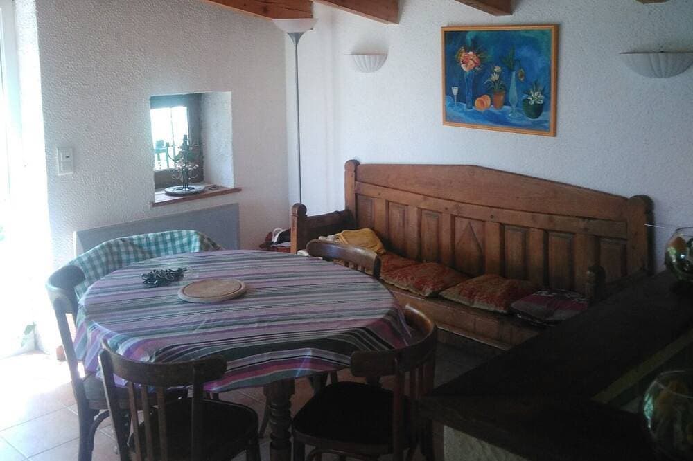 Foto 6 von 18: Renoviertes Haus ruhig und komfortabel in südlichen Ardèche im Tal der Balm
