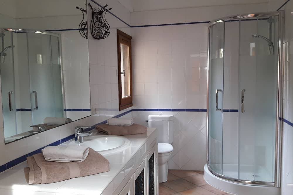 Foto 11 von 30: Villa und Pool in Balagne, zwischen Ebene, Meer, Gebirge, Fluss. Strand 10 mnn