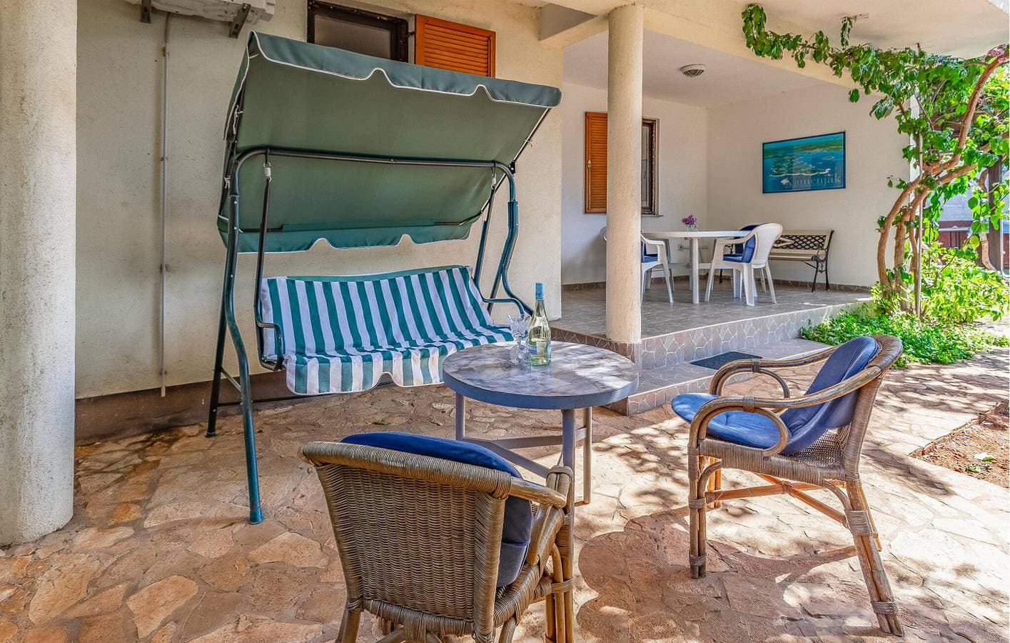 Foto 8 von 24: Gemütliche Ferienwohnung mit Terrasse und Parkplatz, 1 km vom Strand Bijeca entfernt