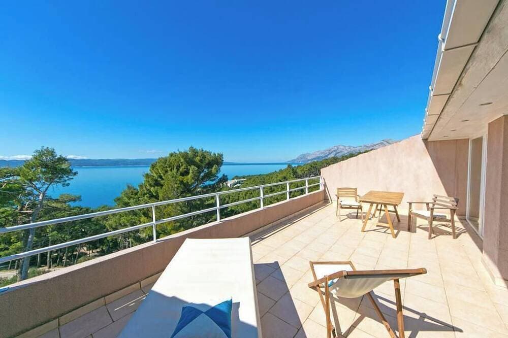 Villa Ivka Apartment D - terrace with panoramic views, 1 Br + ensuite bathroom 1