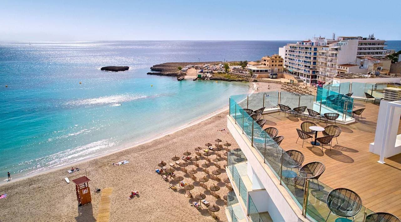 Universal Hotel Perla 1