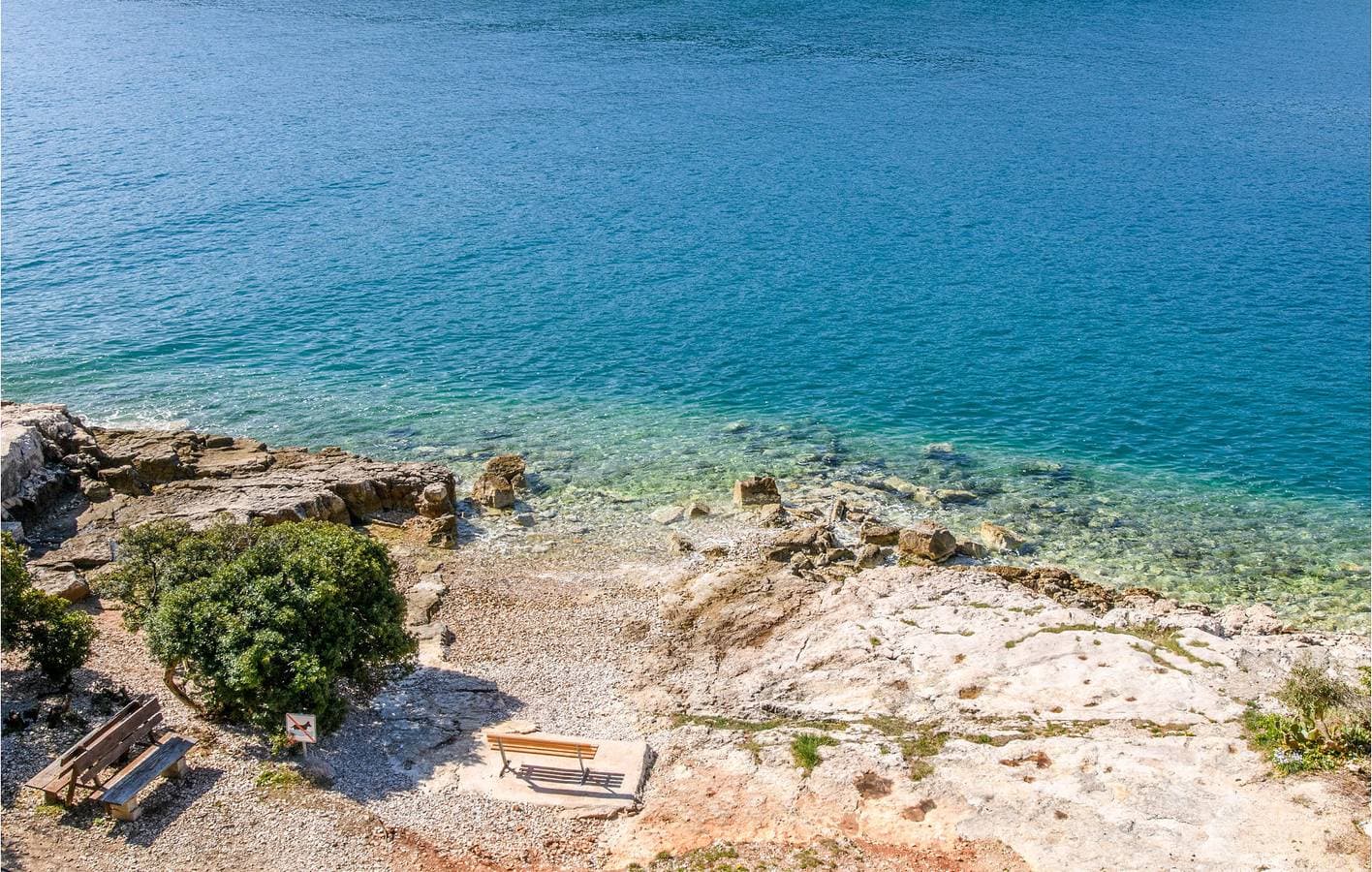 Foto 7 von 29: Gemütlich, 2 km vom Strand entfernt: 1-Zimmer-Wohnung mit WLAN, Klimaanlage und Terrasse