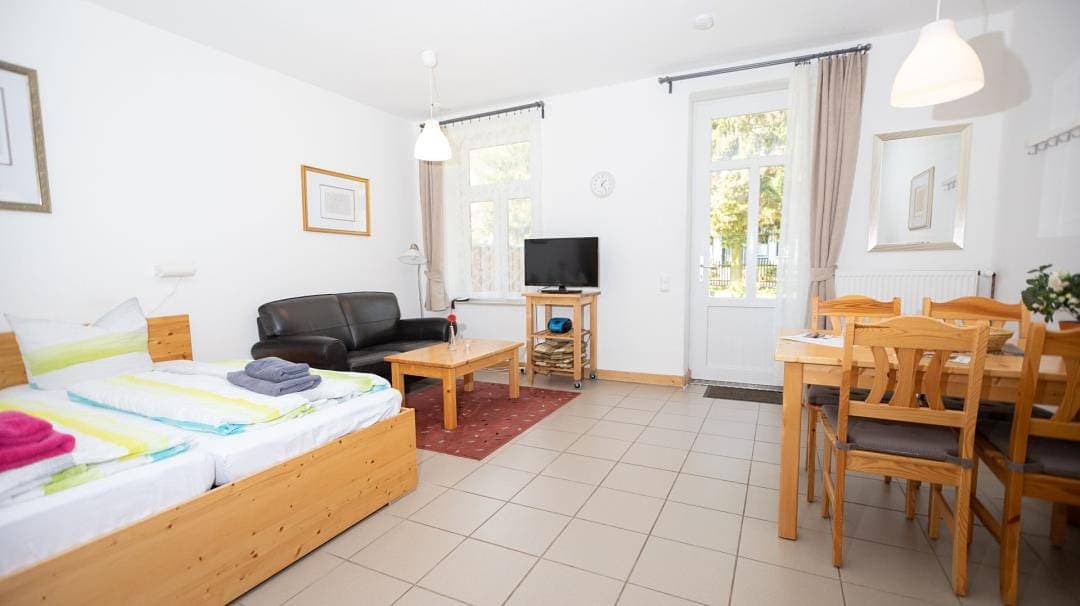 Foto 4 von 14: Ferienwohnung Forsthaus am Brocken, 35 qm, 1 Wohn-Schlafzimmer F1