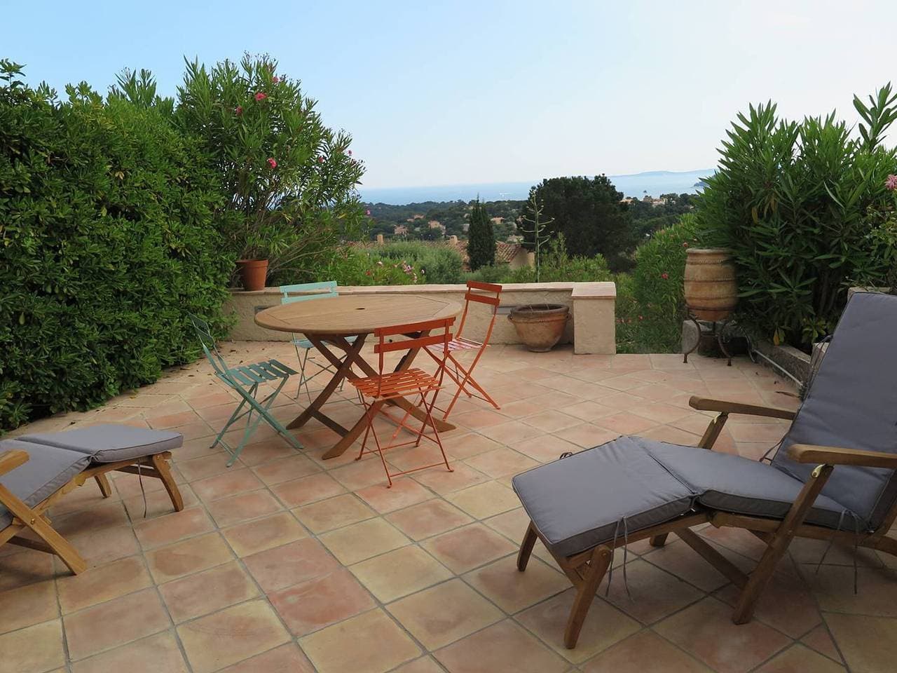 Foto 2 von 17: Haus mit 2 Schlafzimmern, Pool und Tennis in La Croix-Valmer