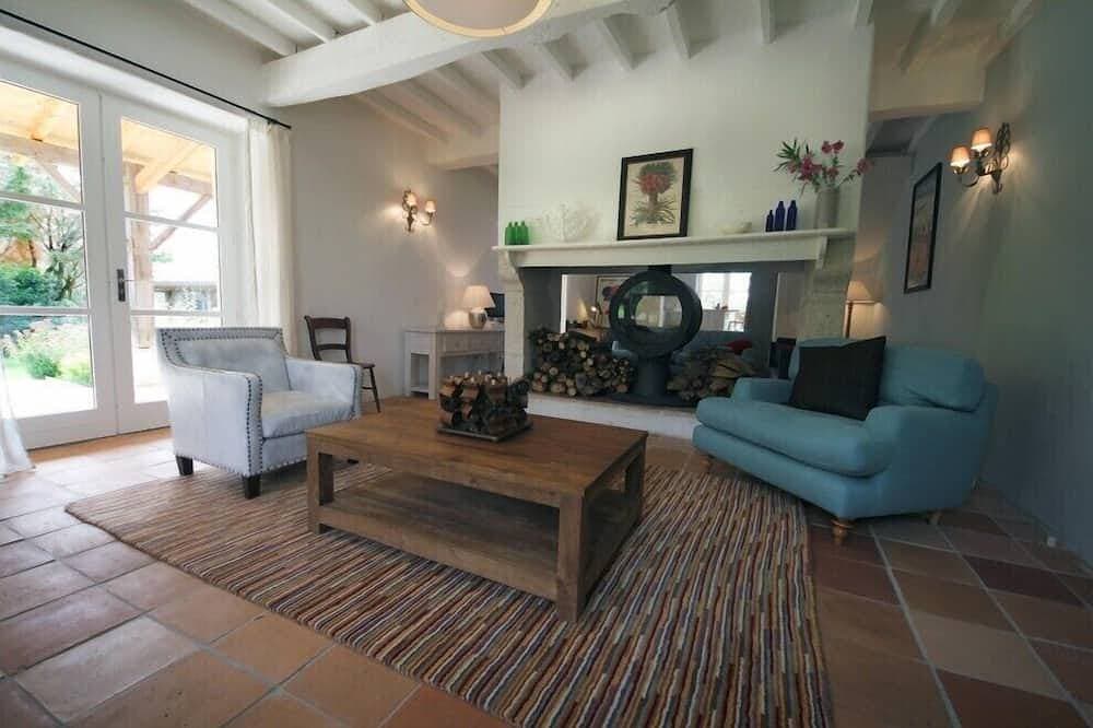 Foto 7 von 30: Boutique-Bauernhaus für 20 Personen: beheizte Außen- und Innenpools, Whirlpool, Tennis, Klimaanlage