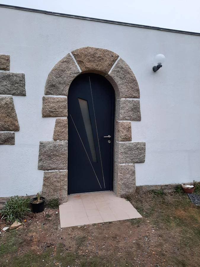 Foto 2 von 17: Three-Bedroom House